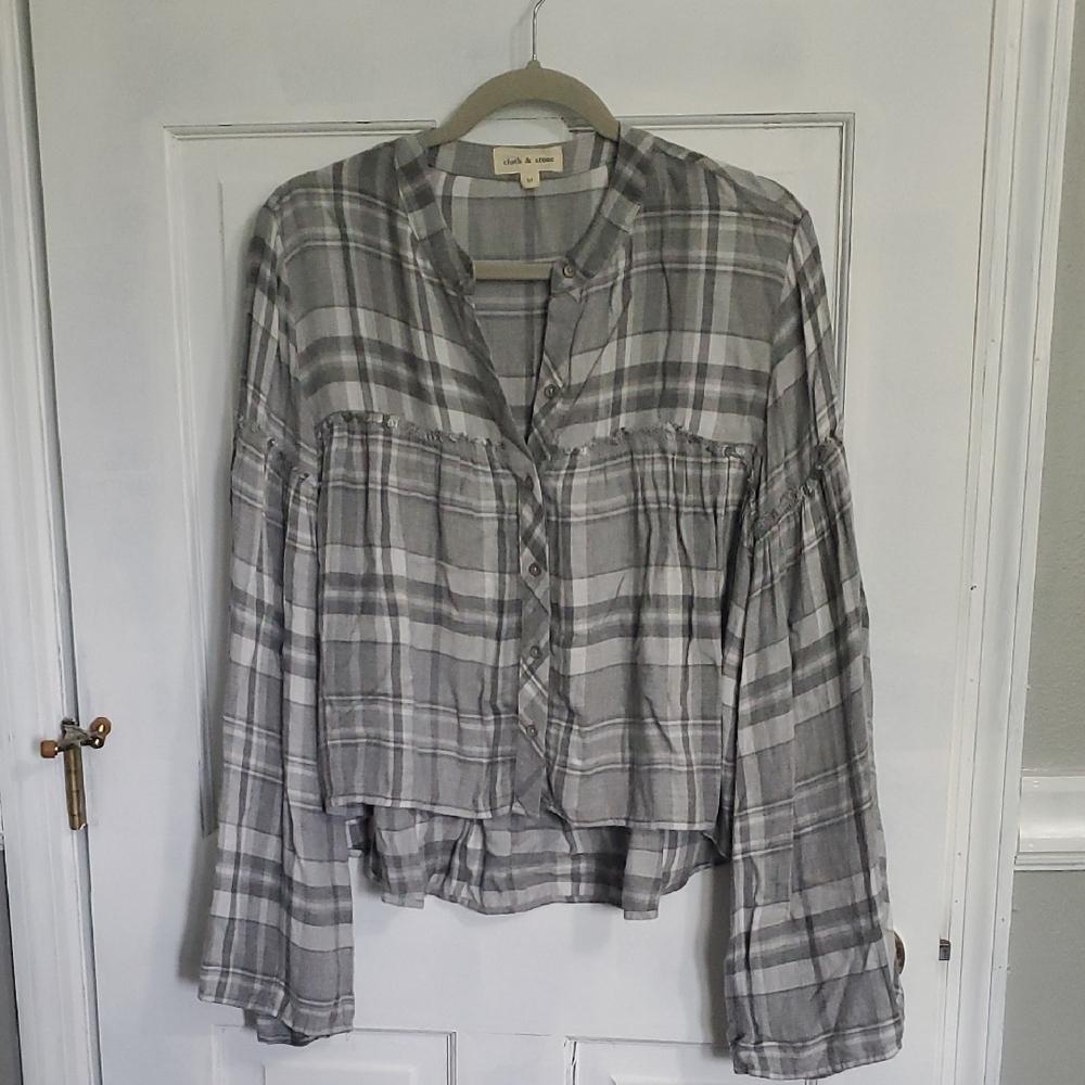 cloth & stone Gray Plaid Button-Down Shirt